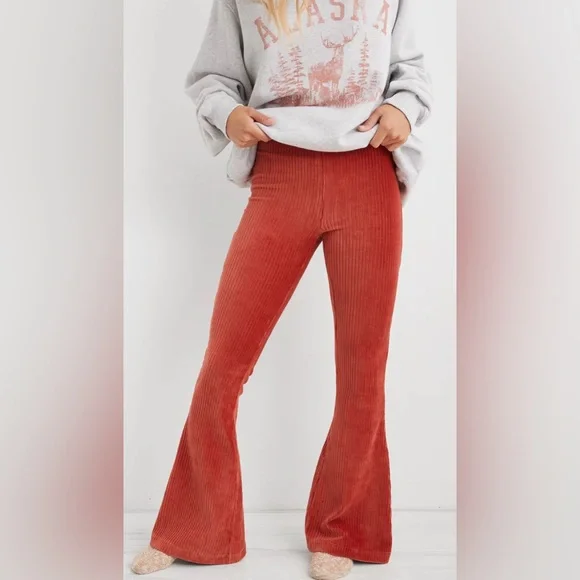 Aerie Groove-On Velour High Rise Flare Pants Ribbed Retro Red Medium EUC - Picture 1 of 6